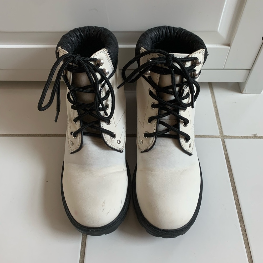 White Timberland-style Boots